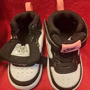 Nike 5c black pink and white